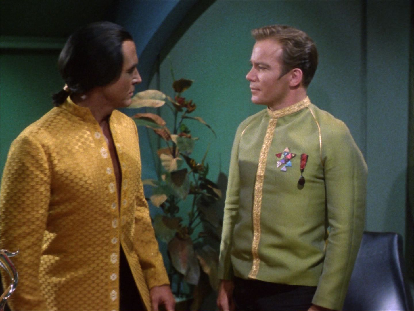 ariane179254_StarTrek_1x22_SpaceSeed_1816.jpg