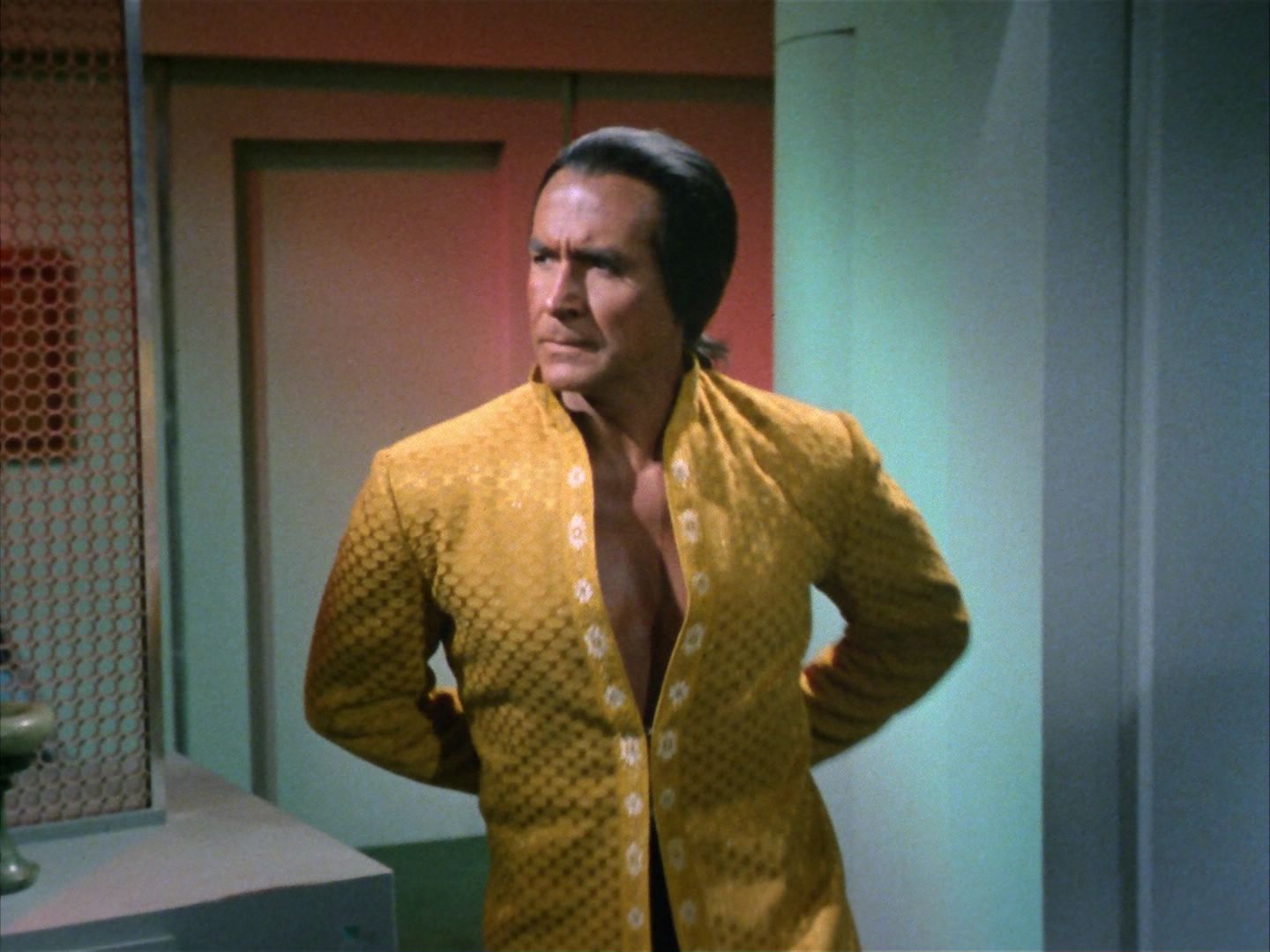 ariane179254_StarTrek_1x22_SpaceSeed_1826.jpg