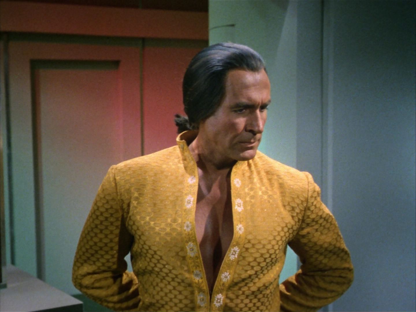 ariane179254_StarTrek_1x22_SpaceSeed_1828.jpg