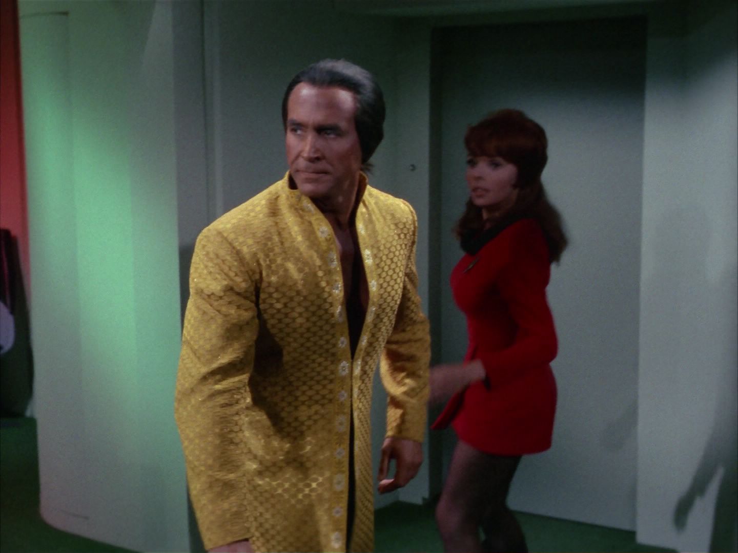 ariane179254_StarTrek_1x22_SpaceSeed_1876.jpg