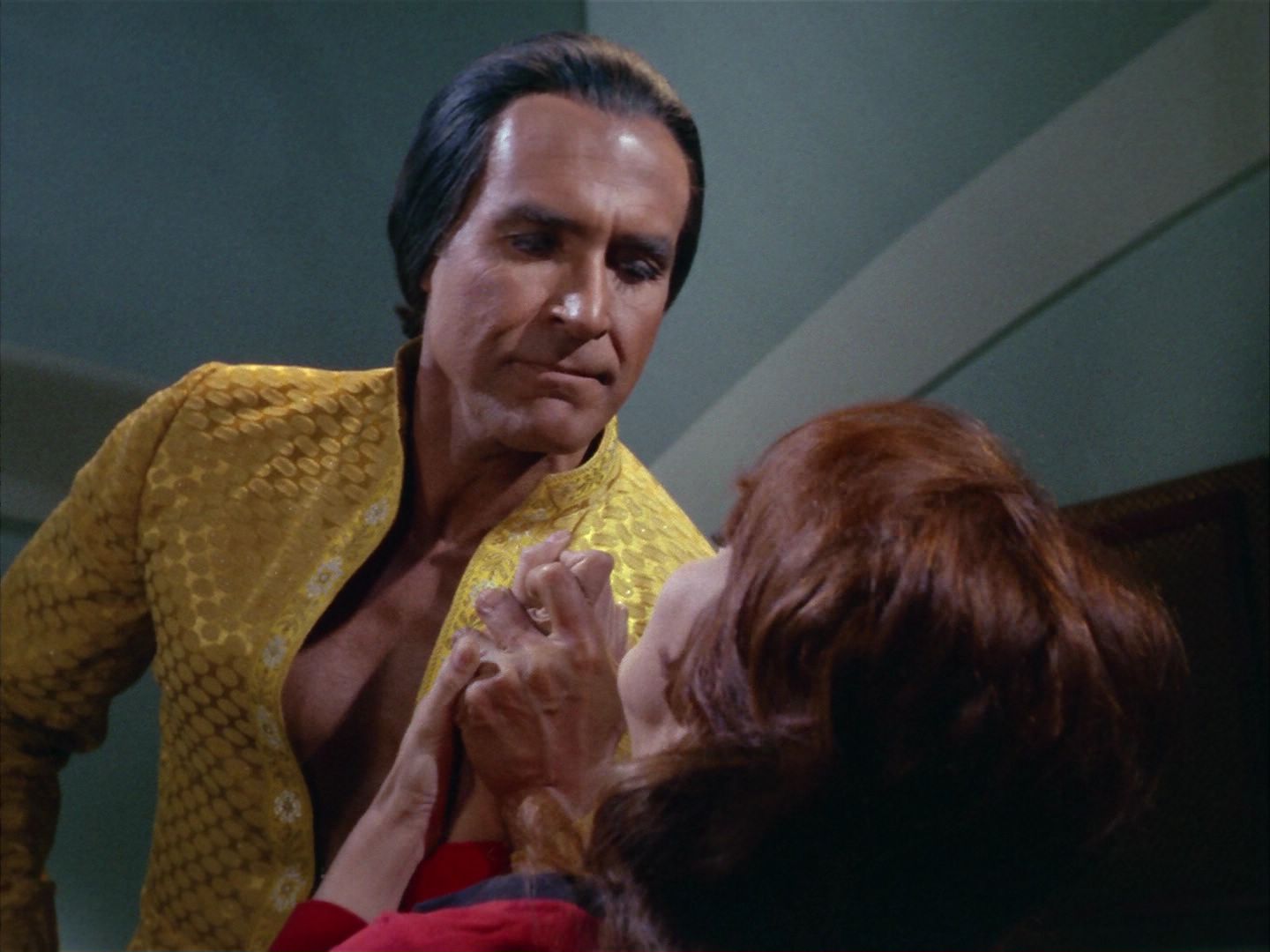 ariane179254_StarTrek_1x22_SpaceSeed_1940.jpg