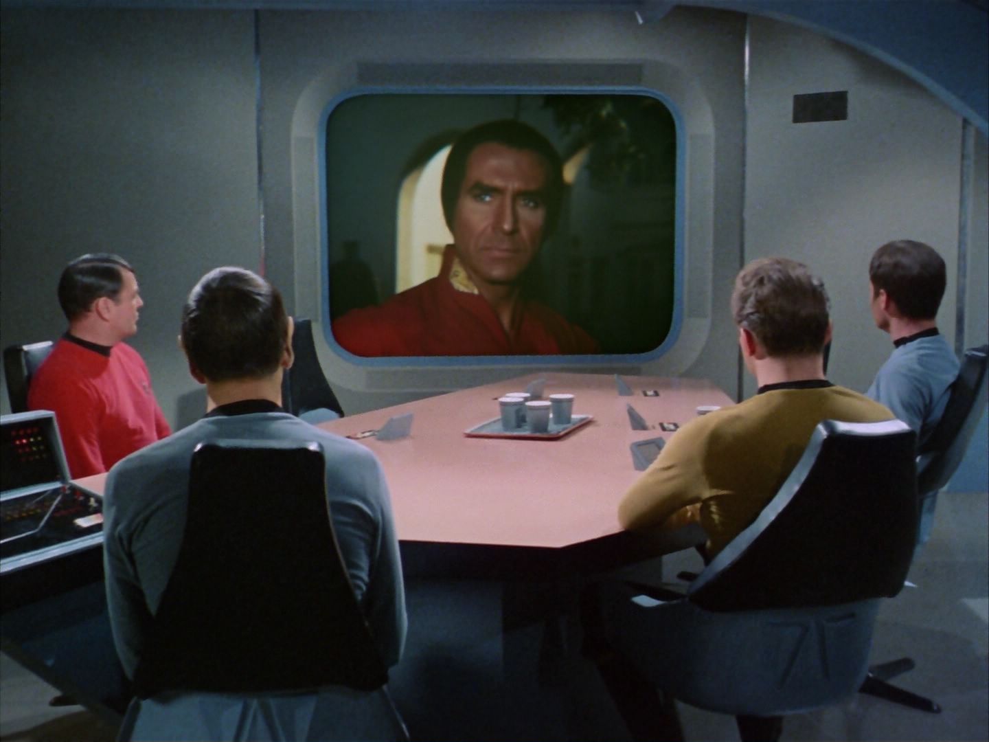 ariane179254_StarTrek_1x22_SpaceSeed_2019.jpg