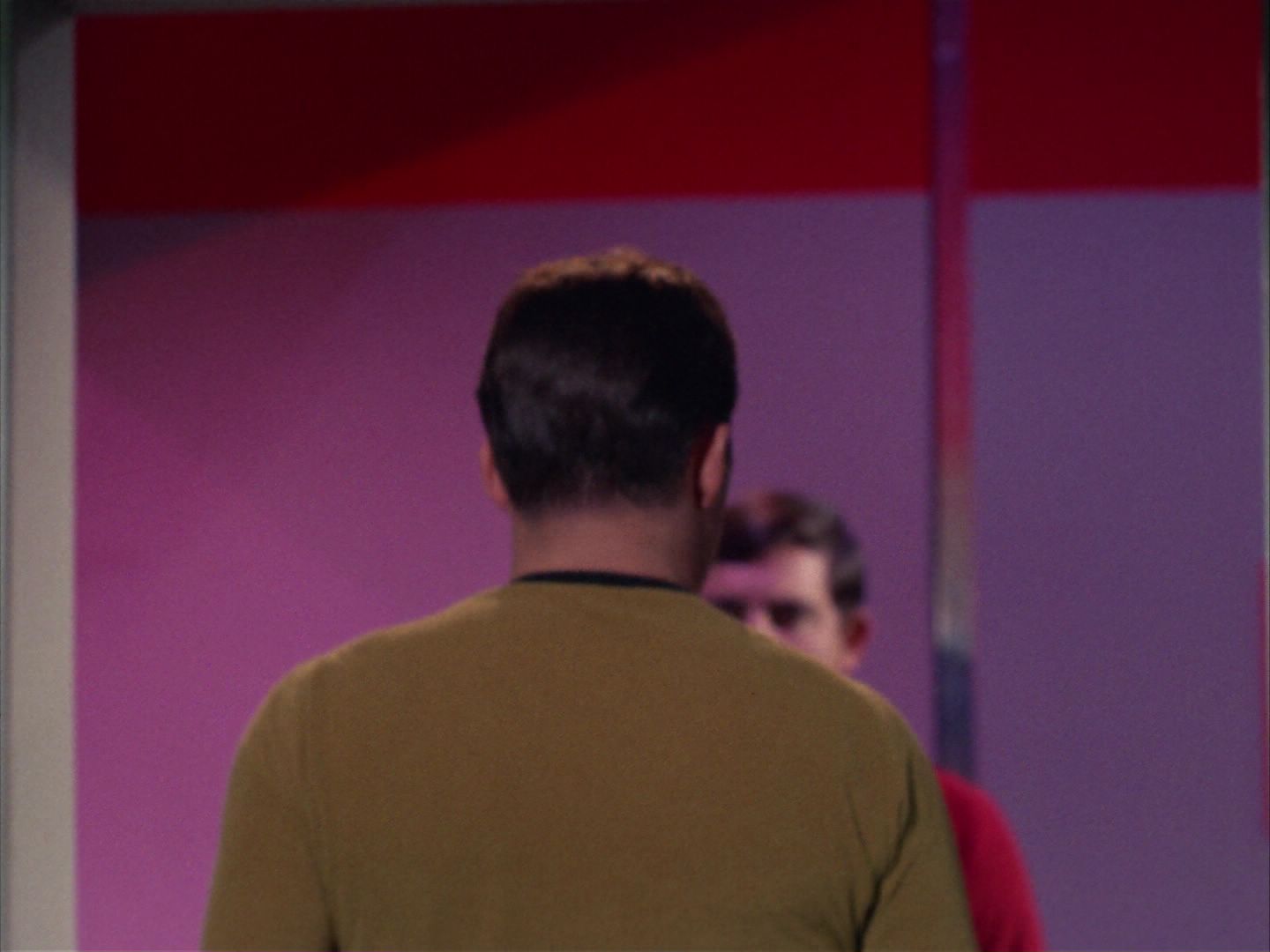 ariane179254_StarTrek_1x22_SpaceSeed_2208.jpg