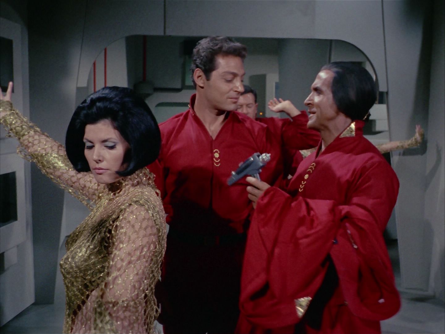 ariane179254_StarTrek_1x22_SpaceSeed_2288.jpg