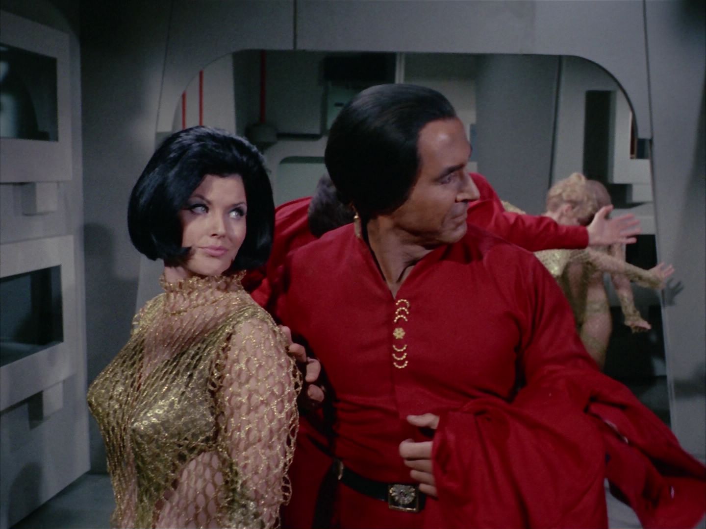 ariane179254_StarTrek_1x22_SpaceSeed_2295.jpg