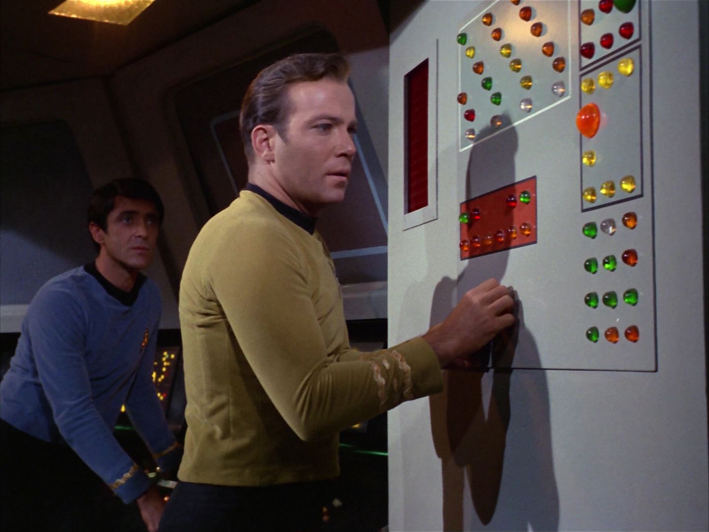 ariane179254_StarTrek_1x22_SpaceSeed_2339.jpg