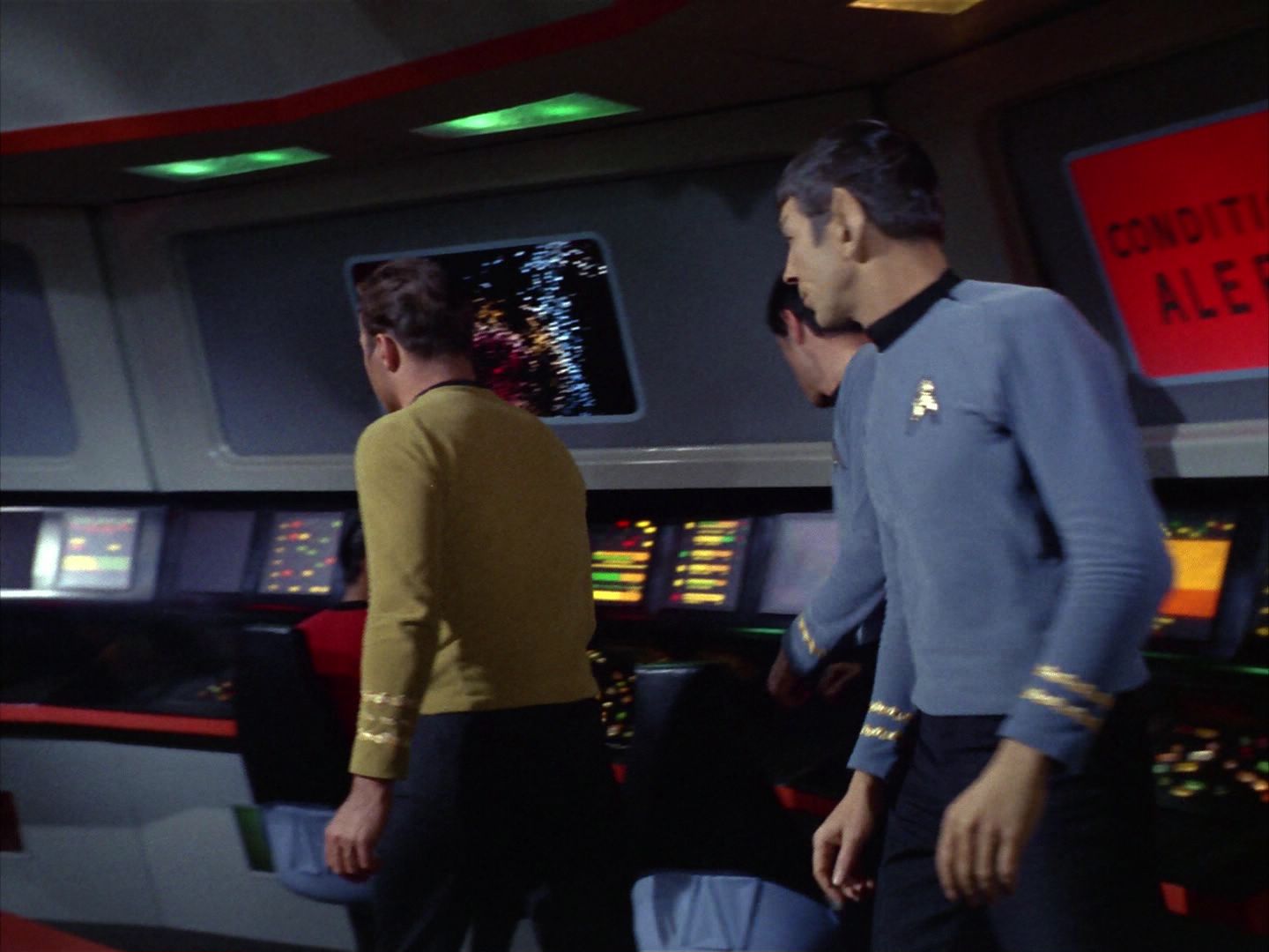 ariane179254_StarTrek_1x22_SpaceSeed_2352.jpg