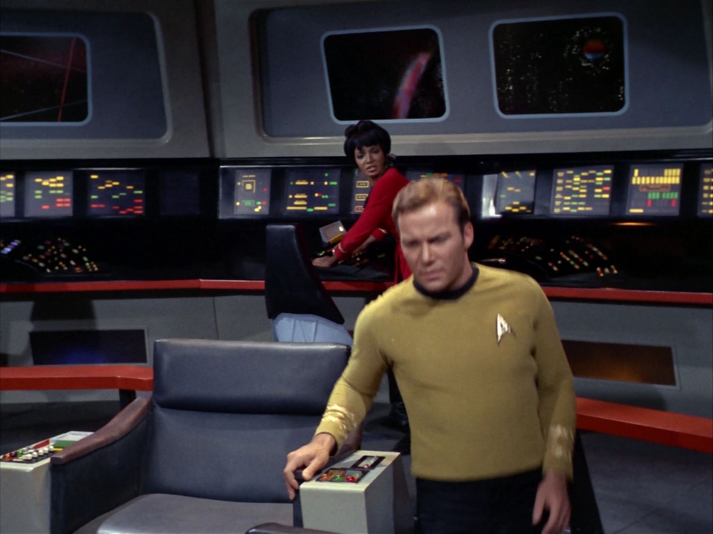 ariane179254_StarTrek_1x22_SpaceSeed_2399.jpg