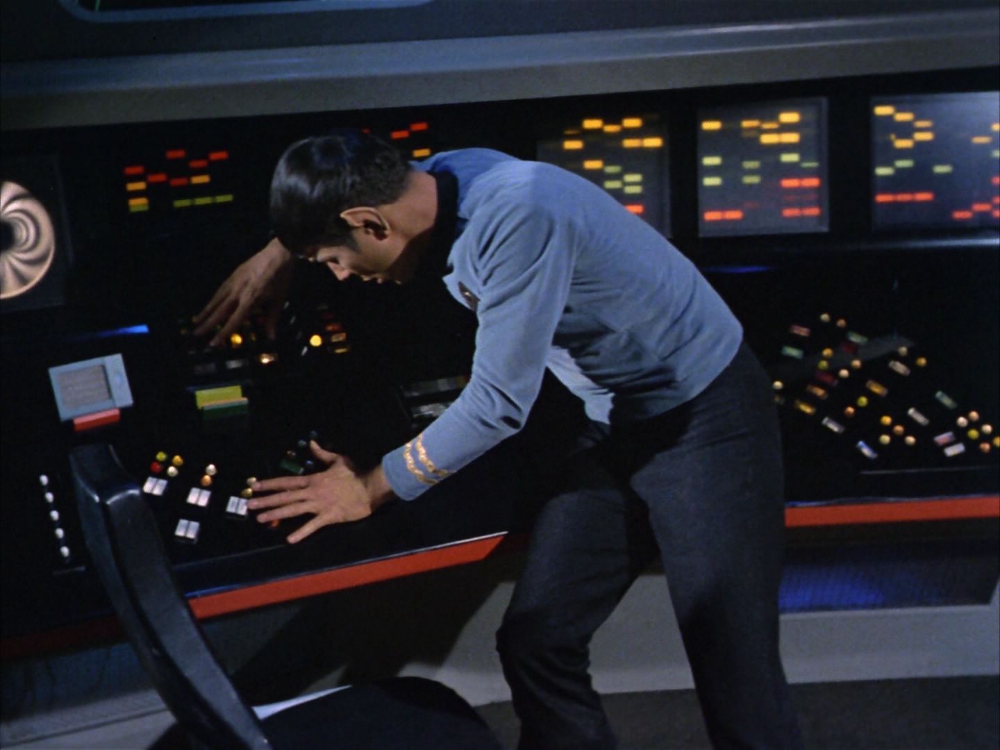 ariane179254_StarTrek_1x22_SpaceSeed_2444.jpg