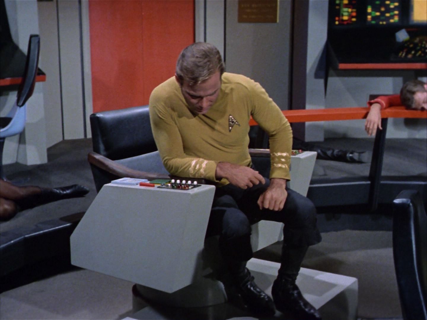 ariane179254_StarTrek_1x22_SpaceSeed_2473.jpg