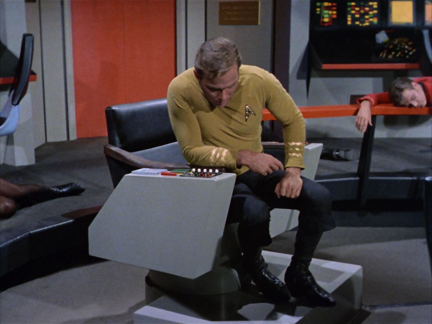 ariane179254_StarTrek_1x22_SpaceSeed_2475.jpg