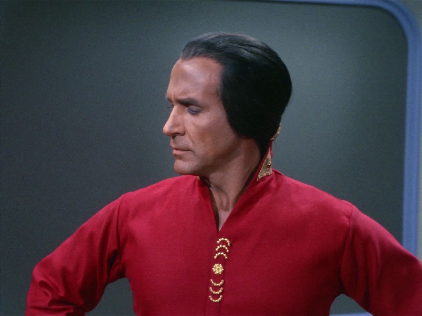 ariane179254_StarTrek_1x22_SpaceSeed_2540.jpg