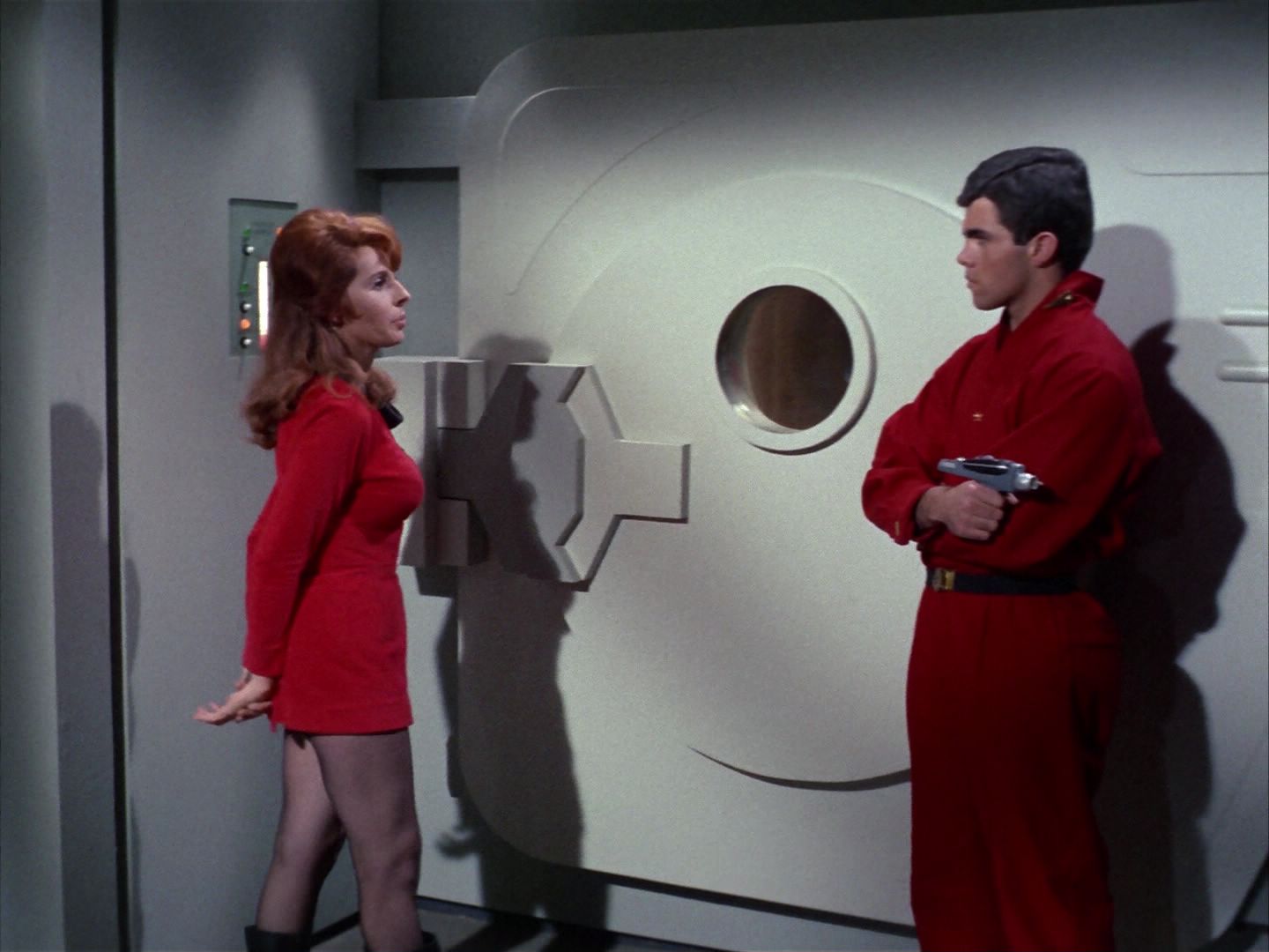 ariane179254_StarTrek_1x22_SpaceSeed_2754.jpg