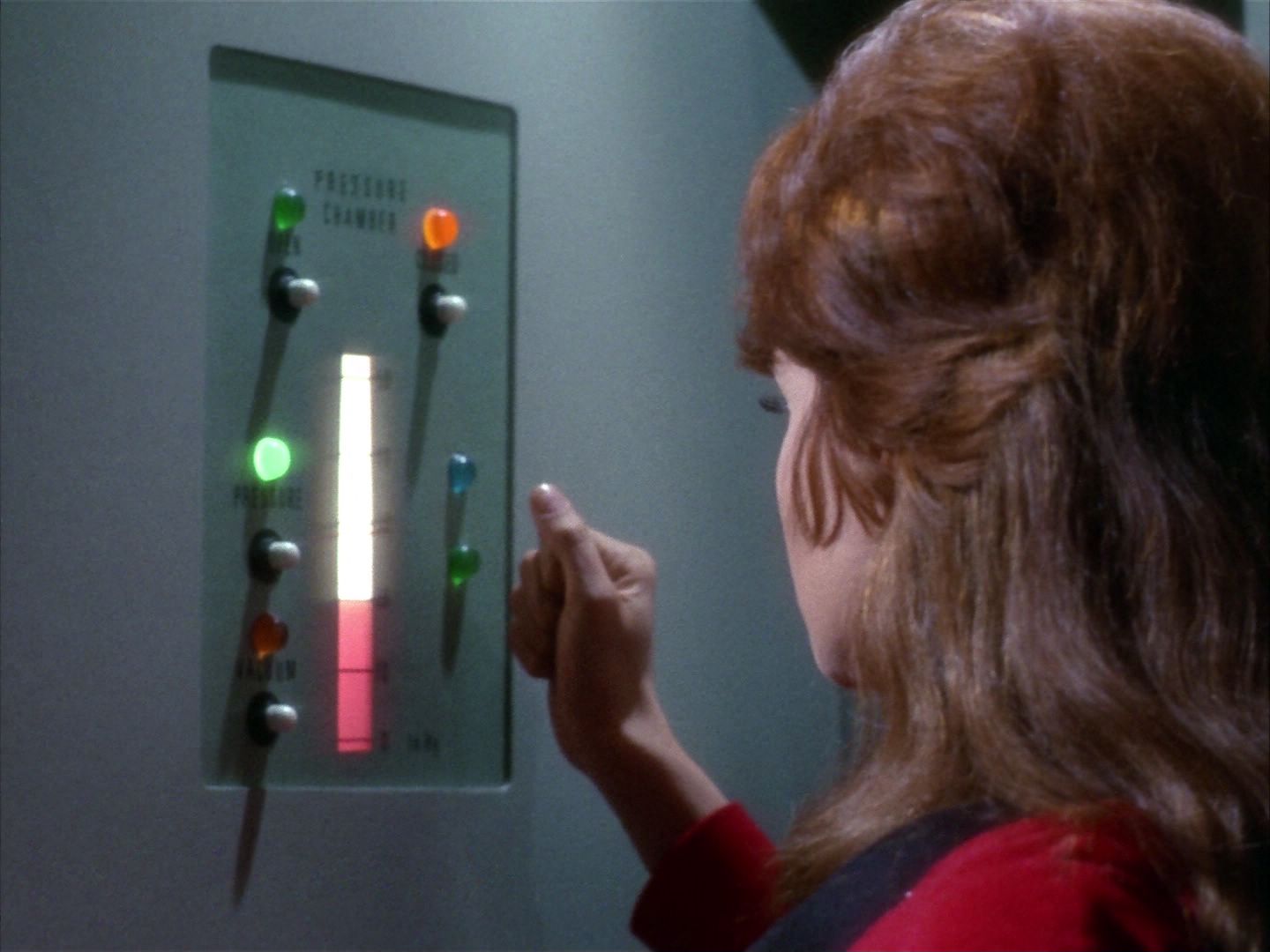 ariane179254_StarTrek_1x22_SpaceSeed_2770.jpg