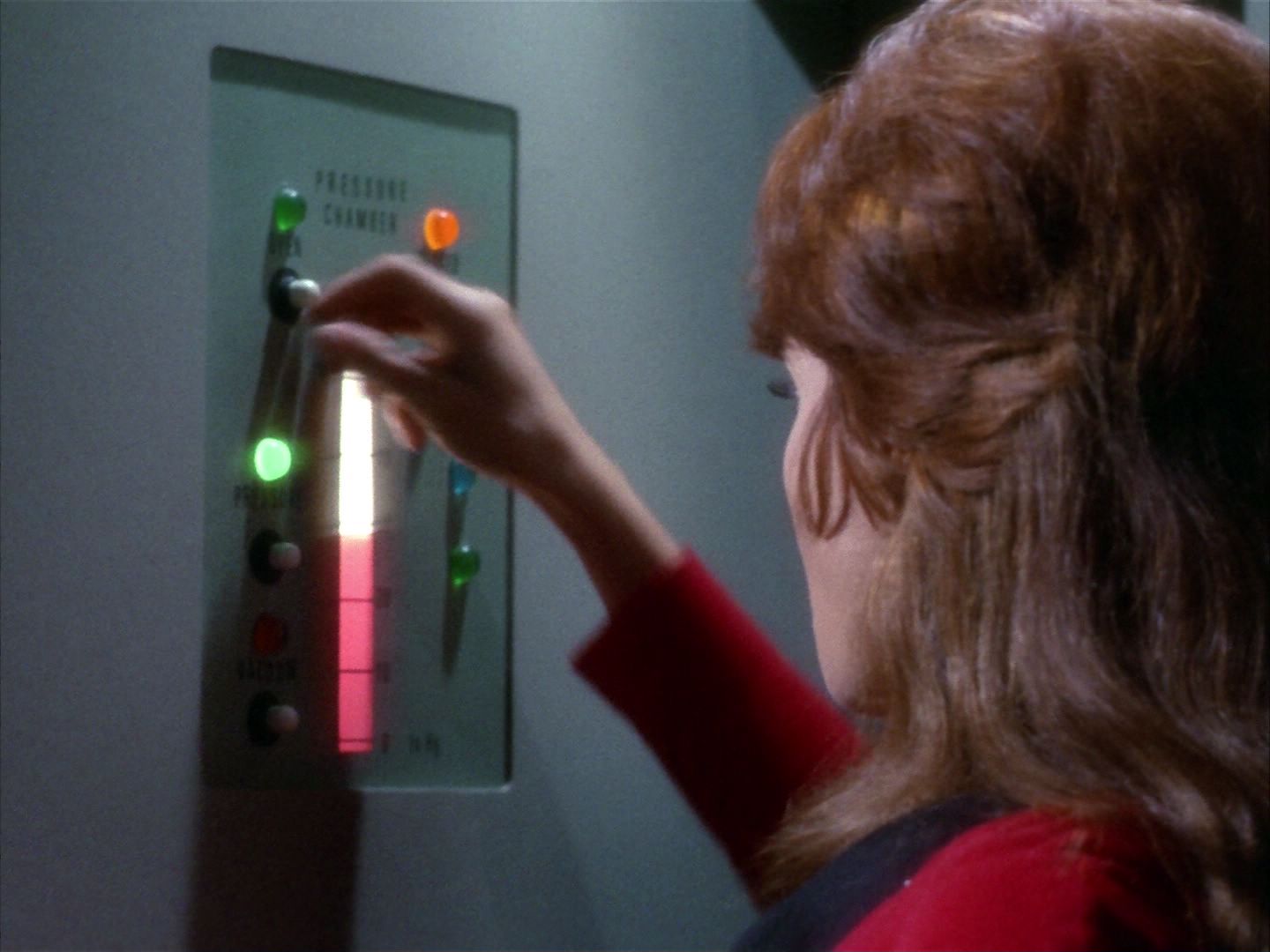 ariane179254_StarTrek_1x22_SpaceSeed_2773.jpg