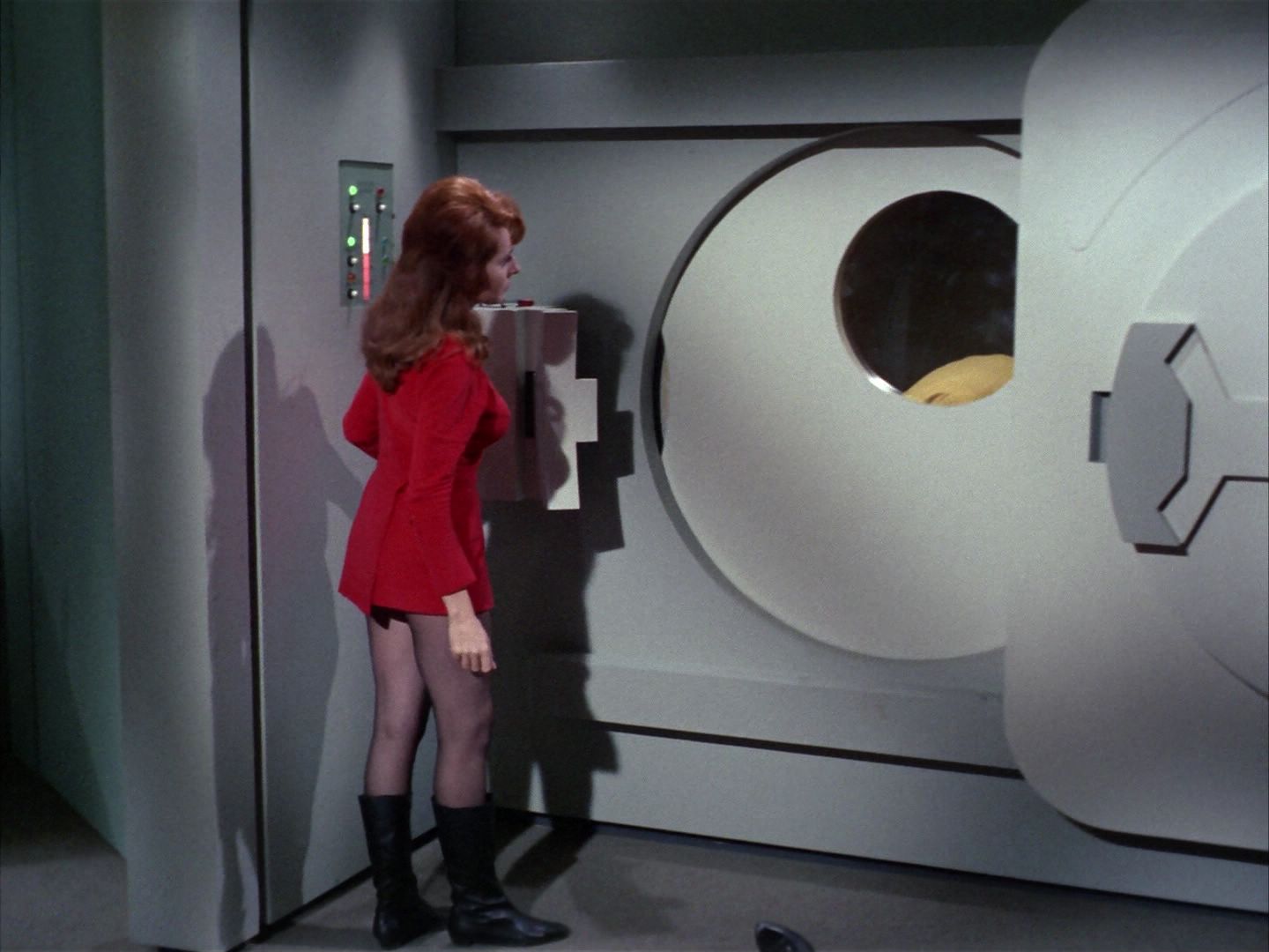 ariane179254_StarTrek_1x22_SpaceSeed_2780.jpg