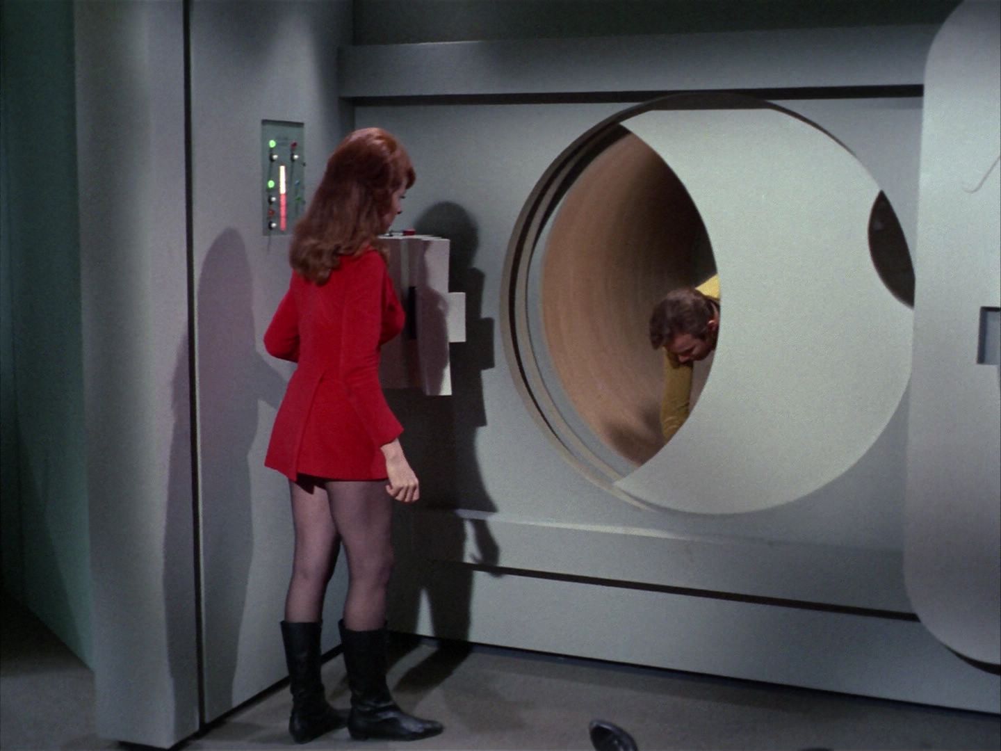 ariane179254_StarTrek_1x22_SpaceSeed_2782.jpg