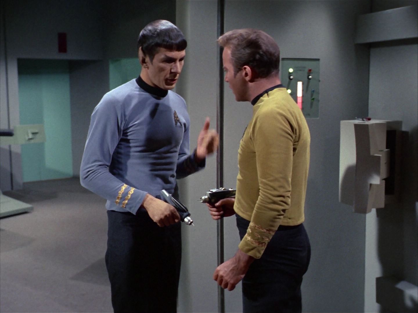ariane179254_StarTrek_1x22_SpaceSeed_2827.jpg