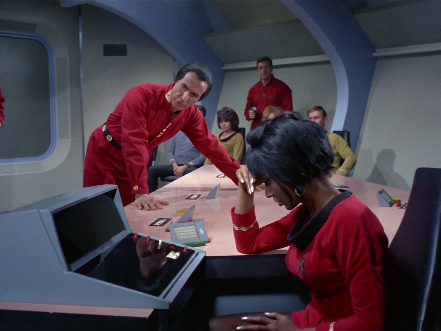 ariane179254_StarTrek_1x22_SpaceSeed_2837.jpg