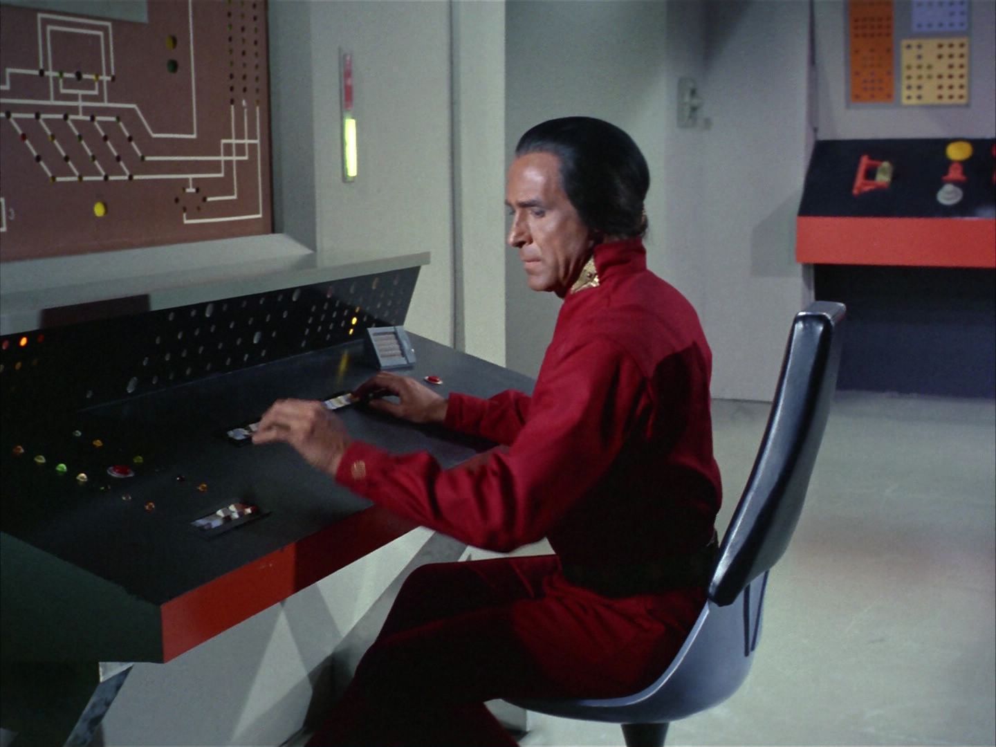 ariane179254_StarTrek_1x22_SpaceSeed_2891.jpg