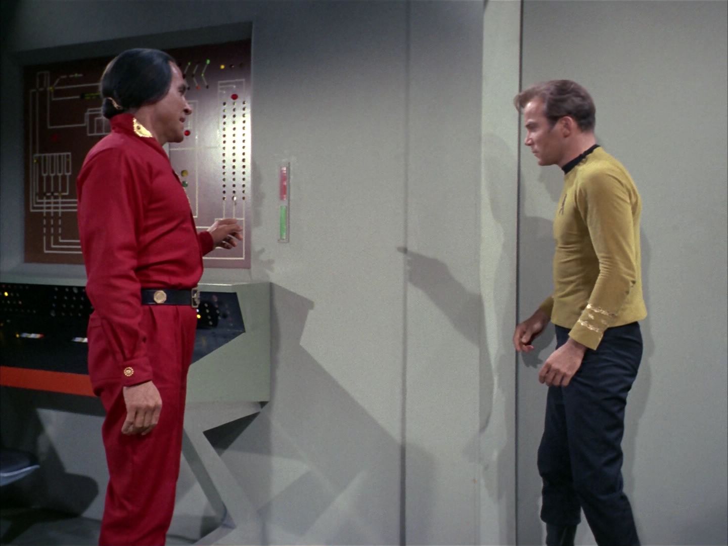 ariane179254_StarTrek_1x22_SpaceSeed_2935.jpg