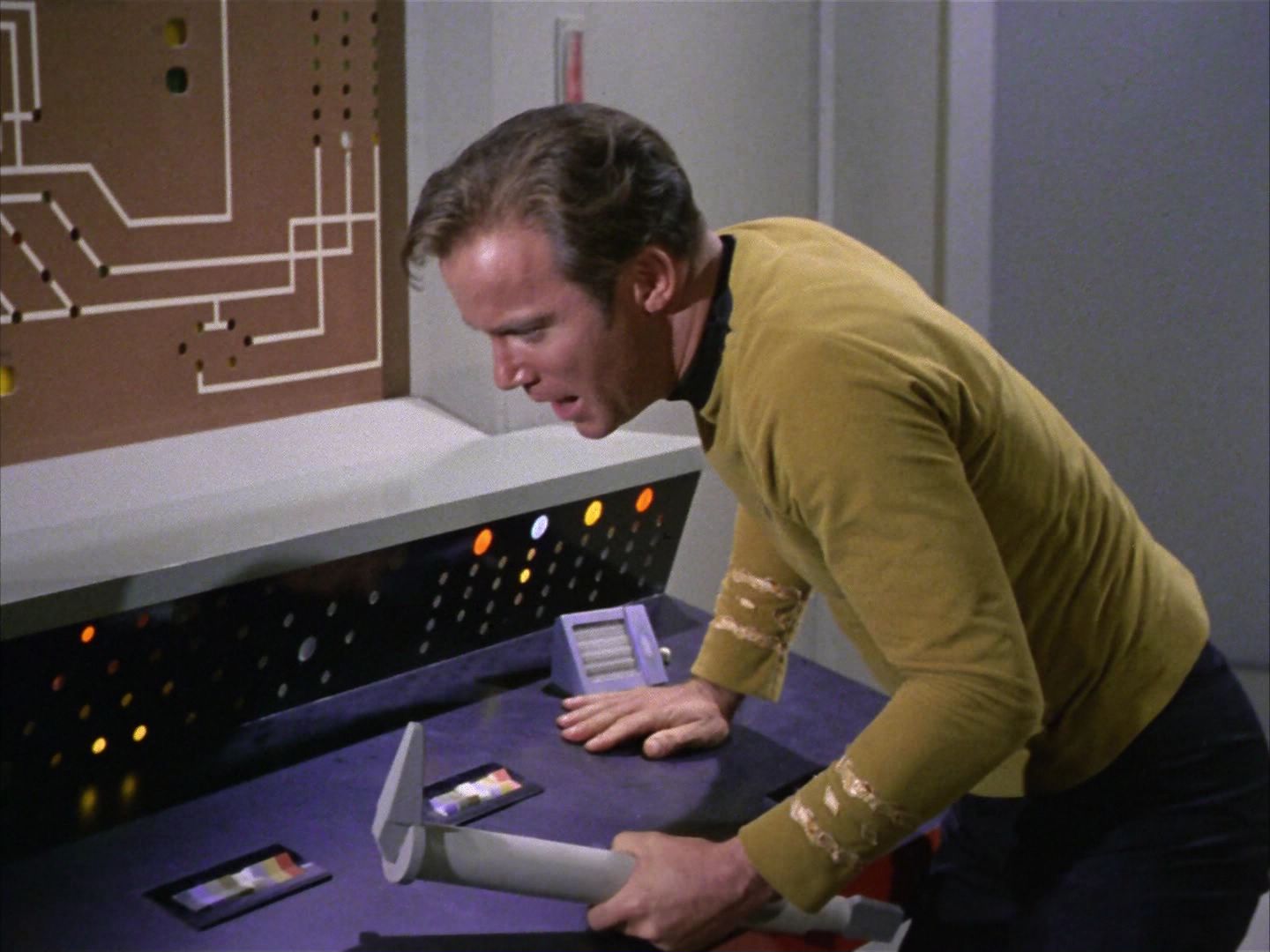 ariane179254_StarTrek_1x22_SpaceSeed_3013.jpg