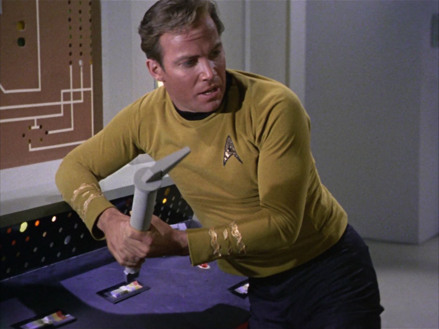 ariane179254_StarTrek_1x22_SpaceSeed_3018.jpg