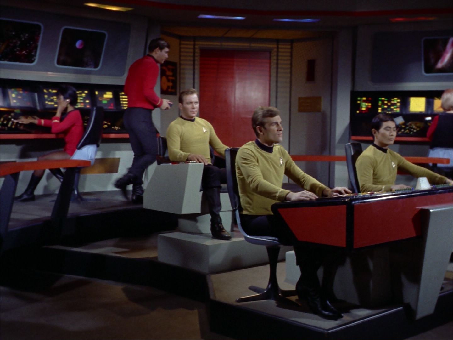 ariane179254_StarTrek_1x24_ThisSideOfParadise_0009.jpg
