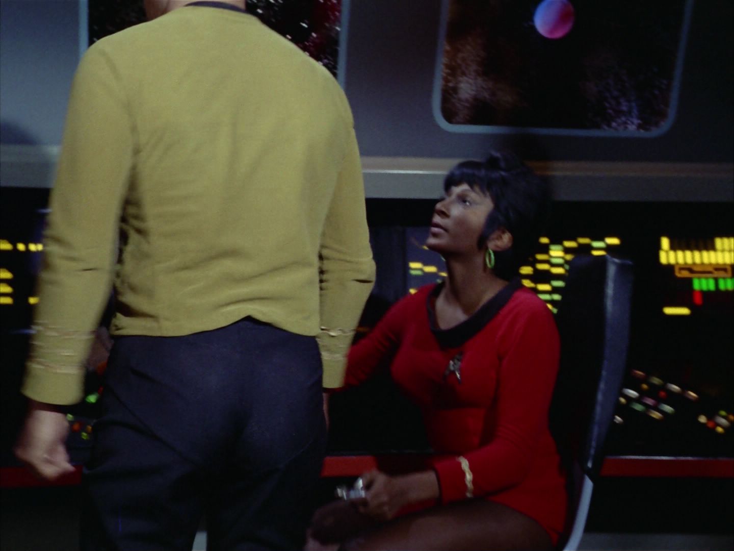 ariane179254_StarTrek_1x24_ThisSideOfParadise_0032.jpg