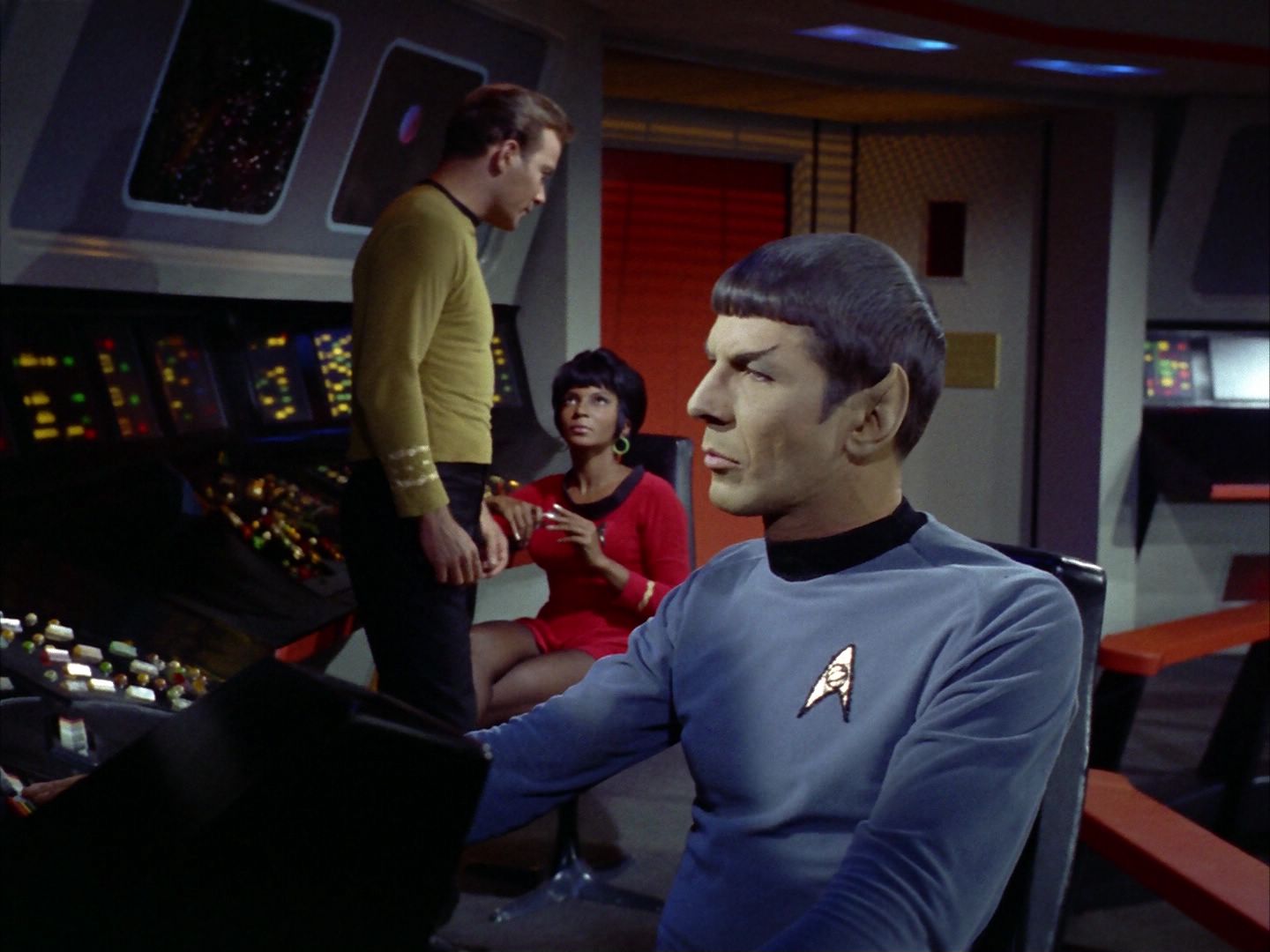 ariane179254_StarTrek_1x24_ThisSideOfParadise_0040.jpg