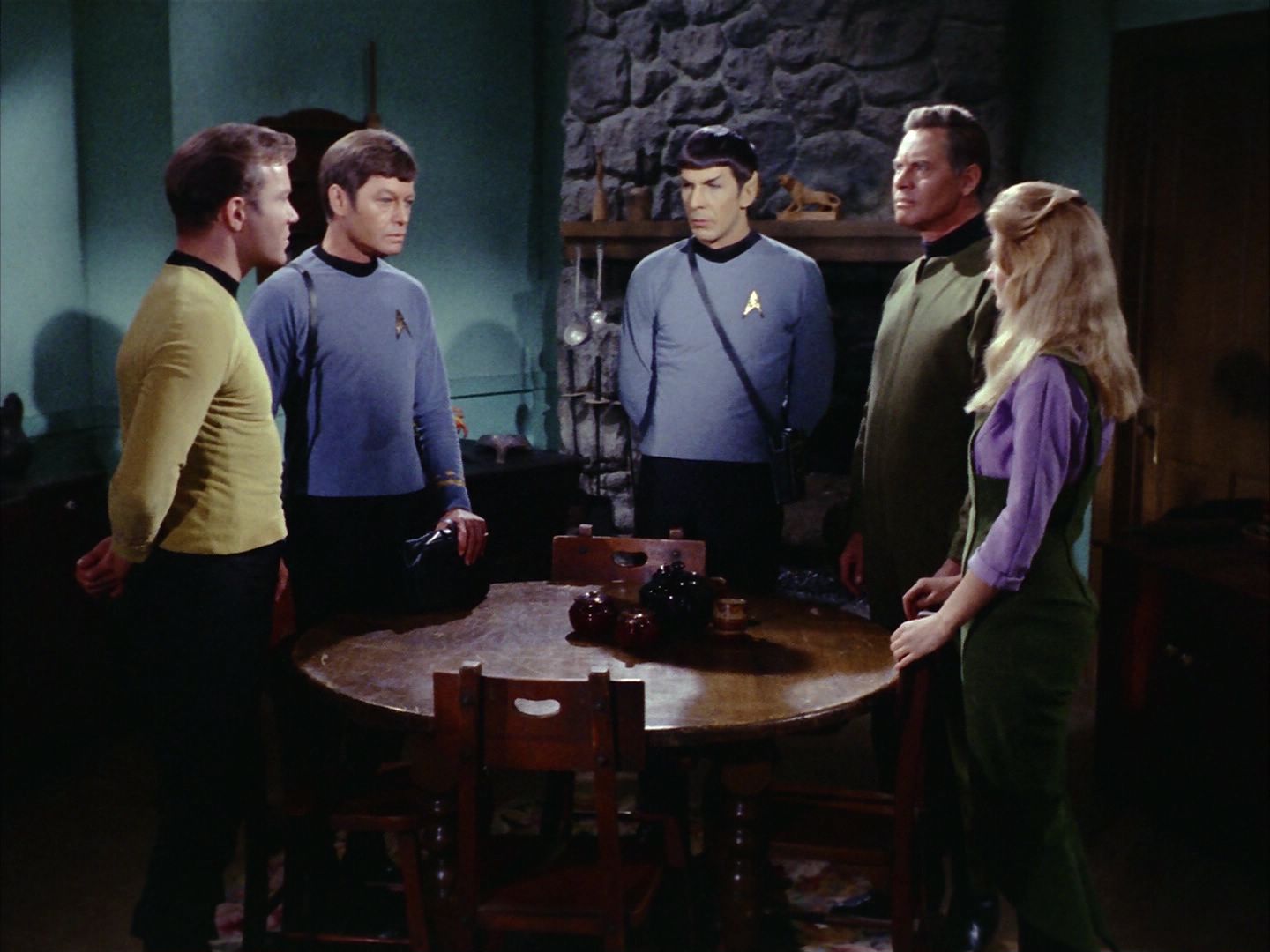 ariane179254_StarTrek_1x24_ThisSideOfParadise_0425.jpg