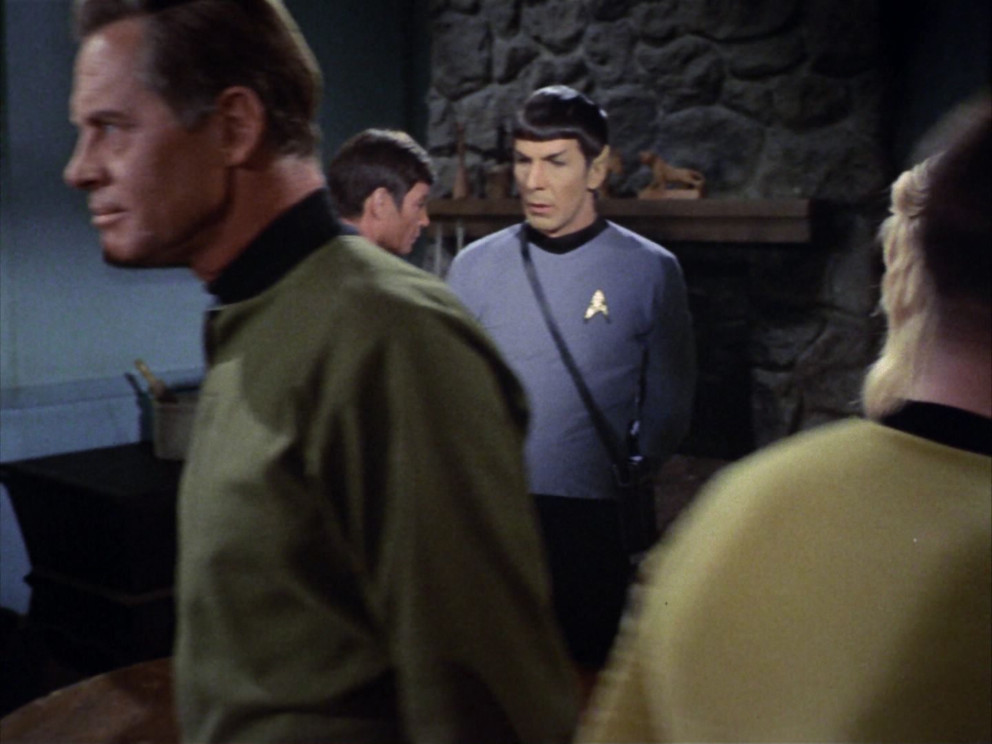 ariane179254_StarTrek_1x24_ThisSideOfParadise_0452.jpg