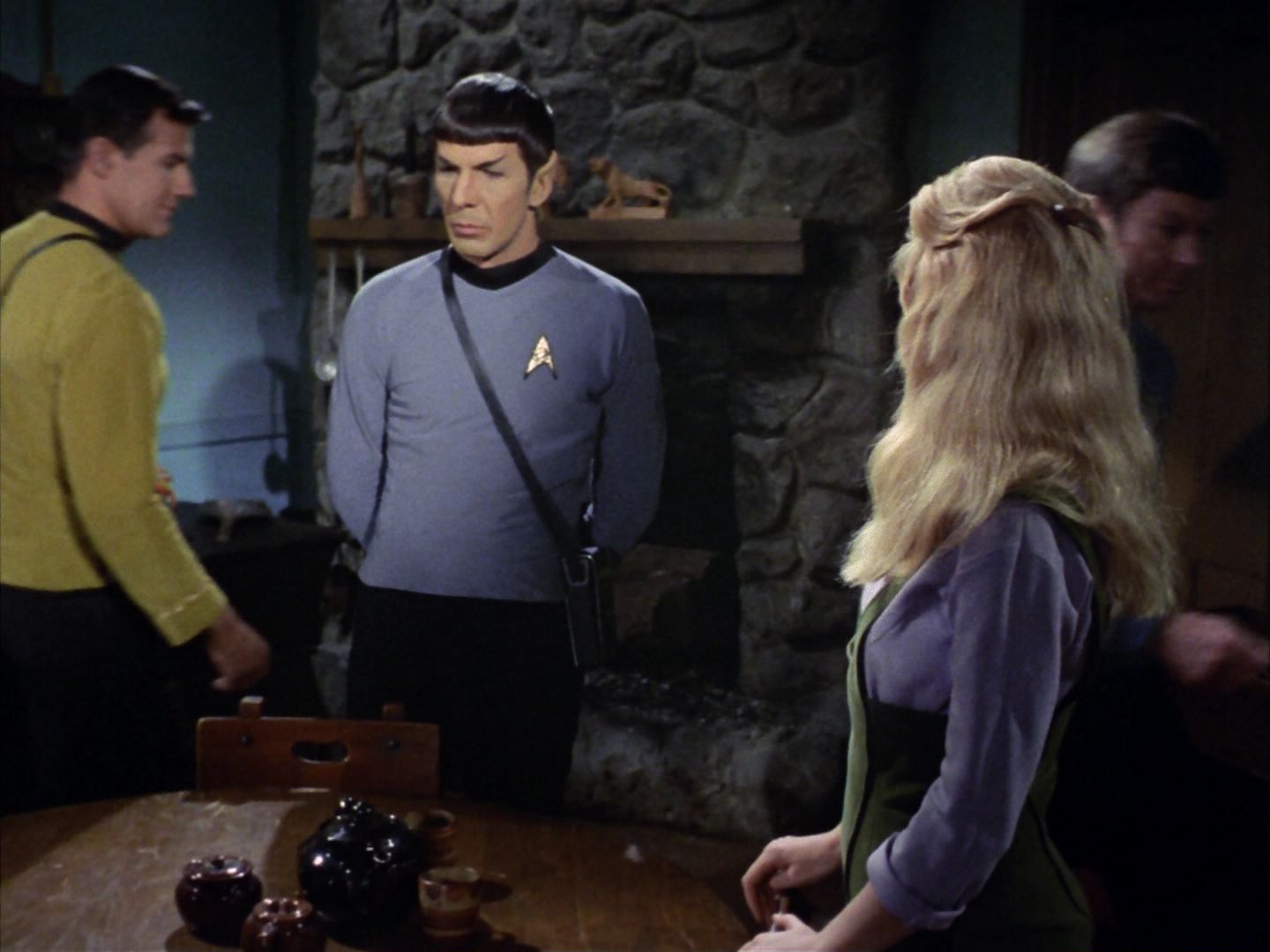 ariane179254_StarTrek_1x24_ThisSideOfParadise_0454.jpg