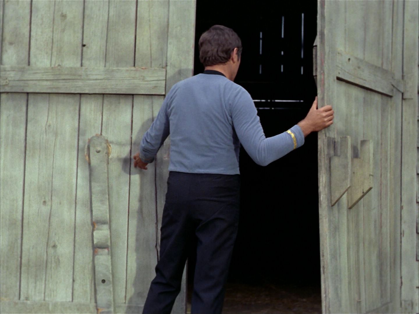 ariane179254_StarTrek_1x24_ThisSideOfParadise_0489.jpg