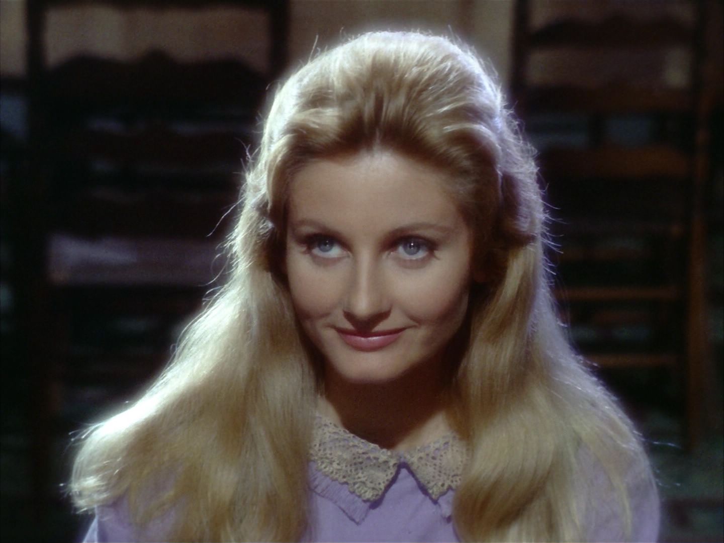 ariane179254_StarTrek_1x24_ThisSideOfParadise_0513.jpg