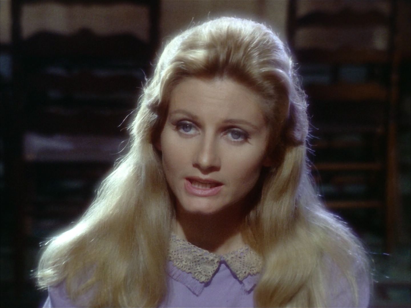 ariane179254_StarTrek_1x24_ThisSideOfParadise_0527.jpg