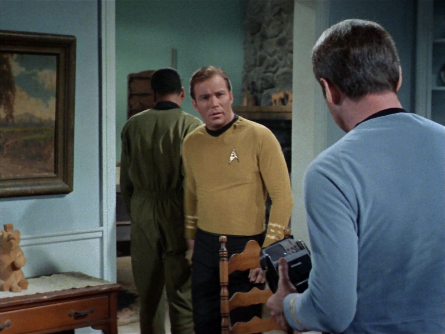 ariane179254_StarTrek_1x24_ThisSideOfParadise_0566.jpg
