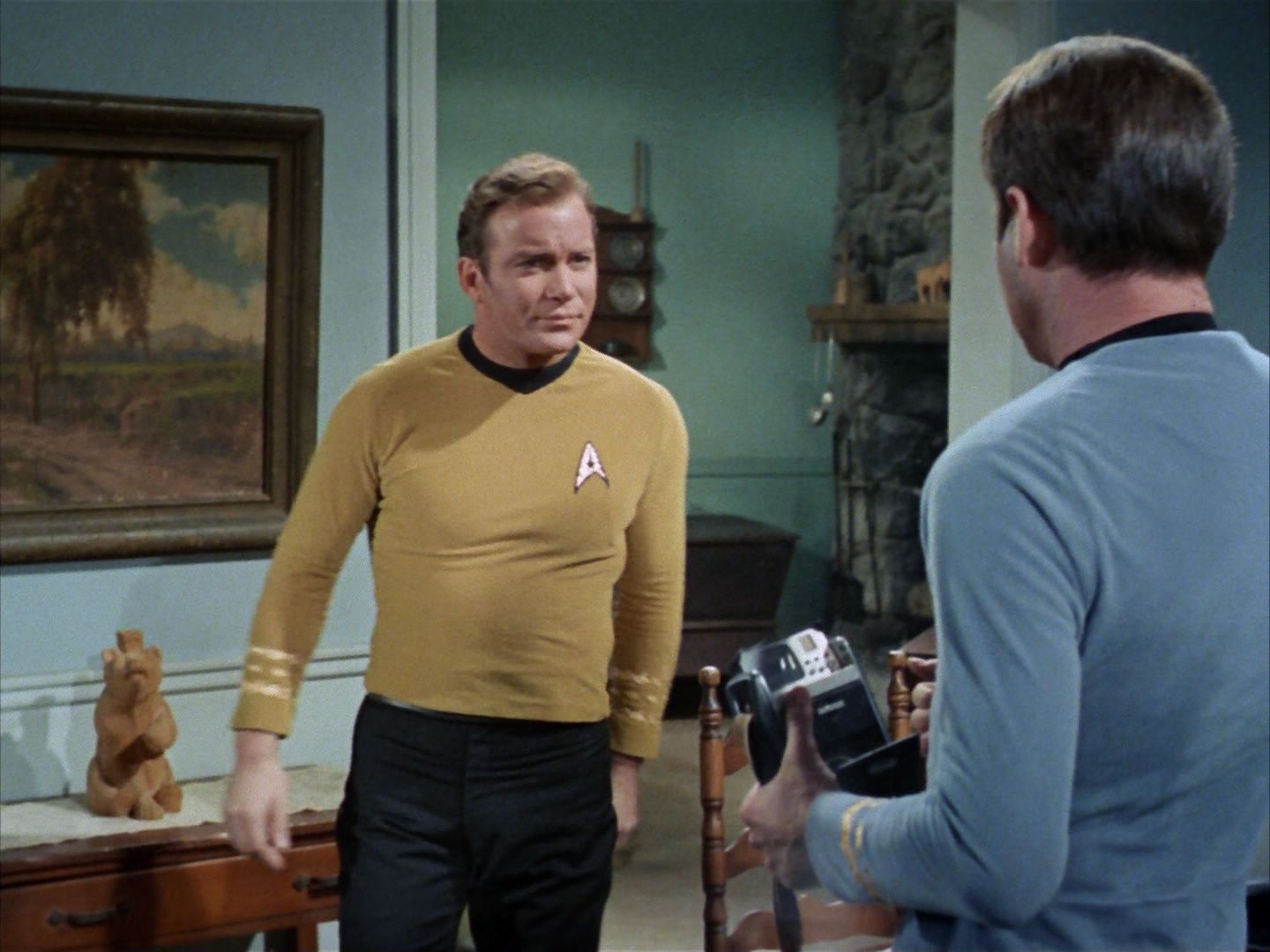 ariane179254_StarTrek_1x24_ThisSideOfParadise_0567.jpg