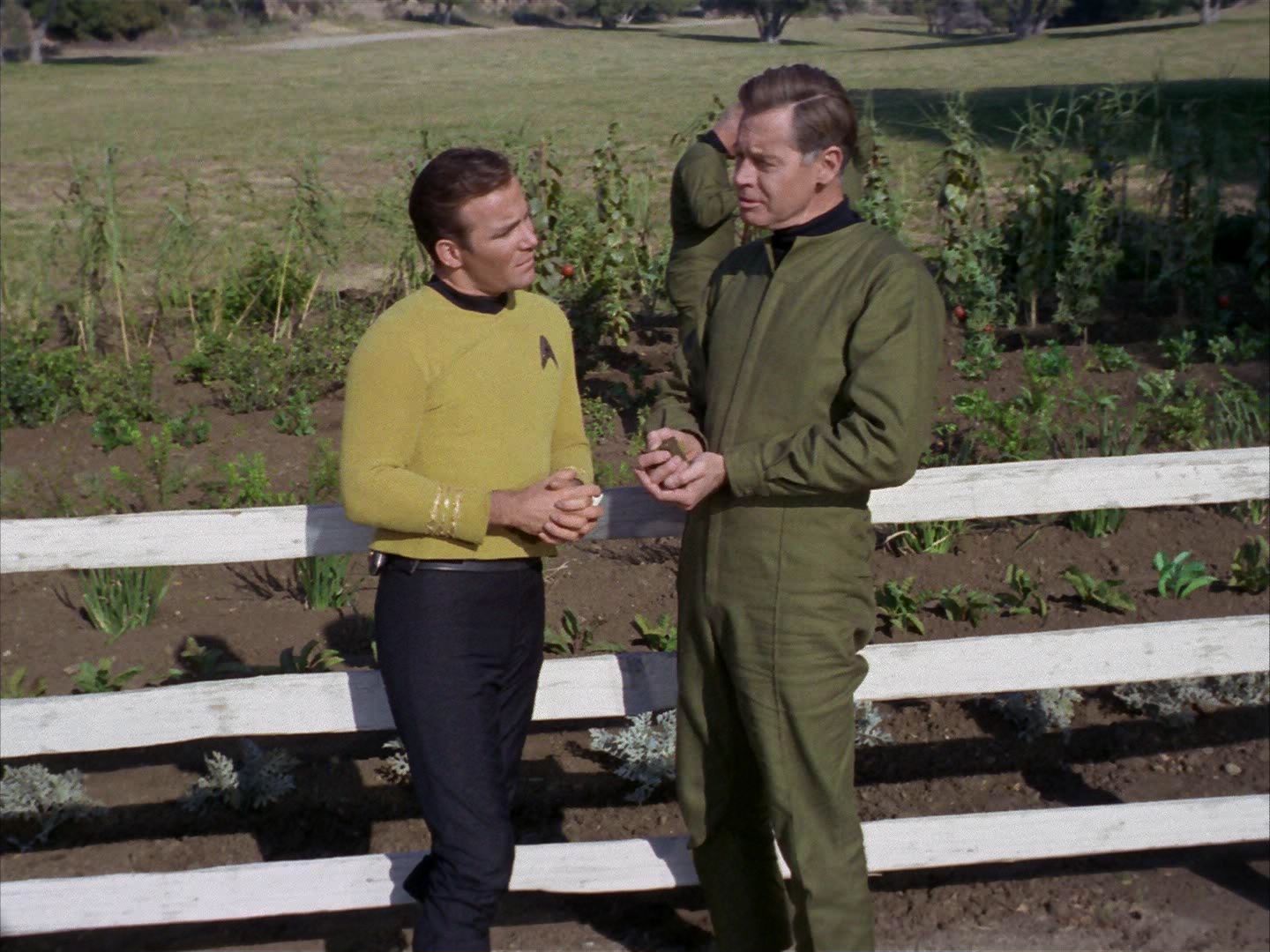 ariane179254_StarTrek_1x24_ThisSideOfParadise_0667.jpg