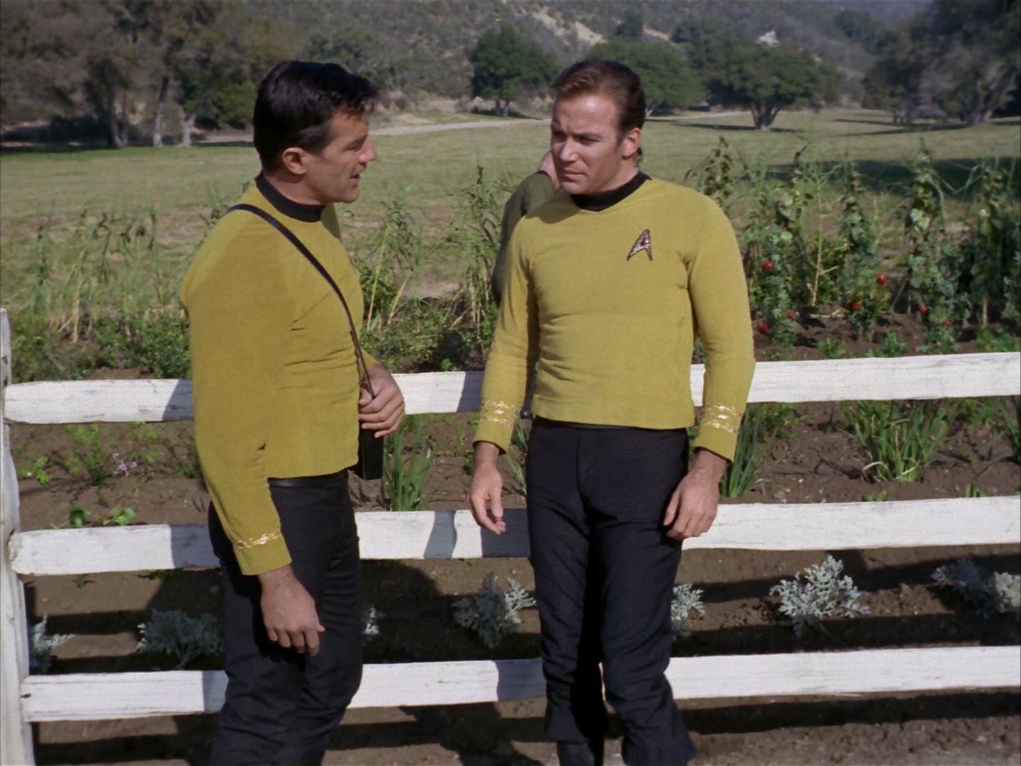 ariane179254_StarTrek_1x24_ThisSideOfParadise_0687.jpg
