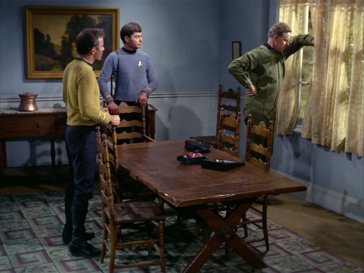 ariane179254_StarTrek_1x24_ThisSideOfParadise_0891.jpg