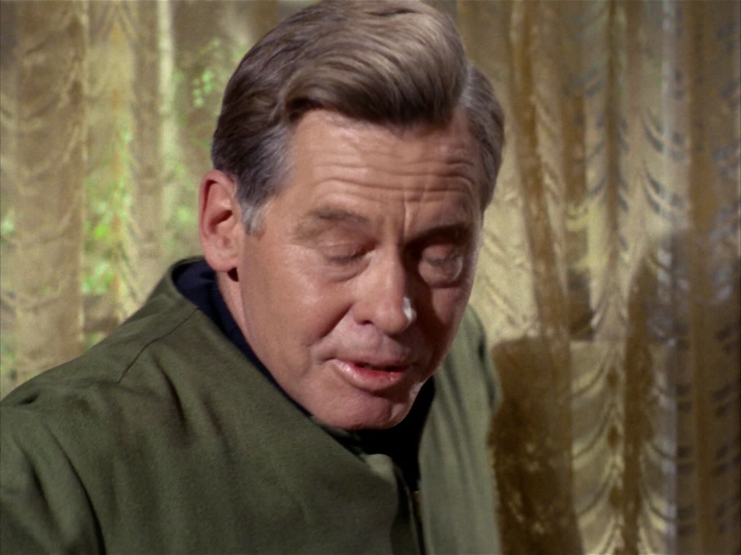 ariane179254_StarTrek_1x24_ThisSideOfParadise_0910.jpg
