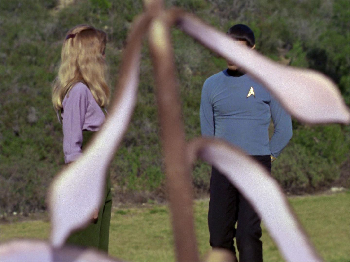ariane179254_StarTrek_1x24_ThisSideOfParadise_0979.jpg