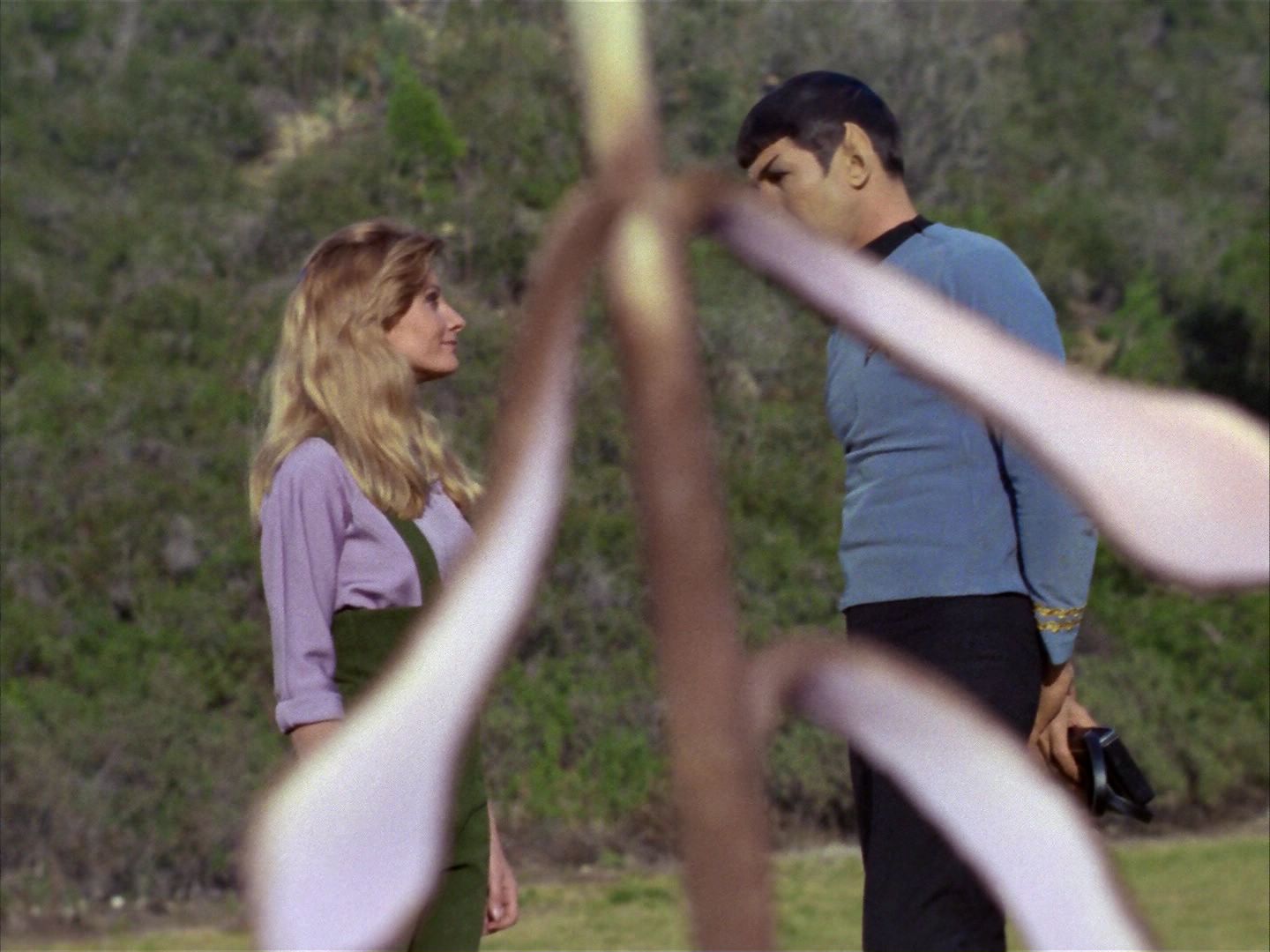 ariane179254_StarTrek_1x24_ThisSideOfParadise_0988.jpg