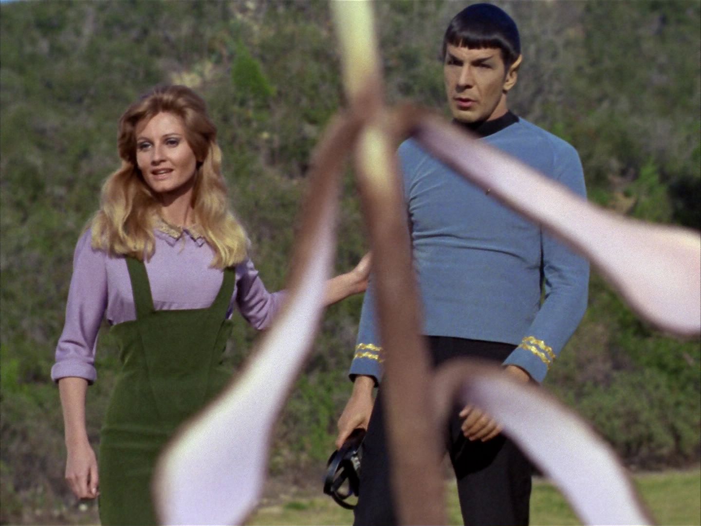 ariane179254_StarTrek_1x24_ThisSideOfParadise_0991.jpg