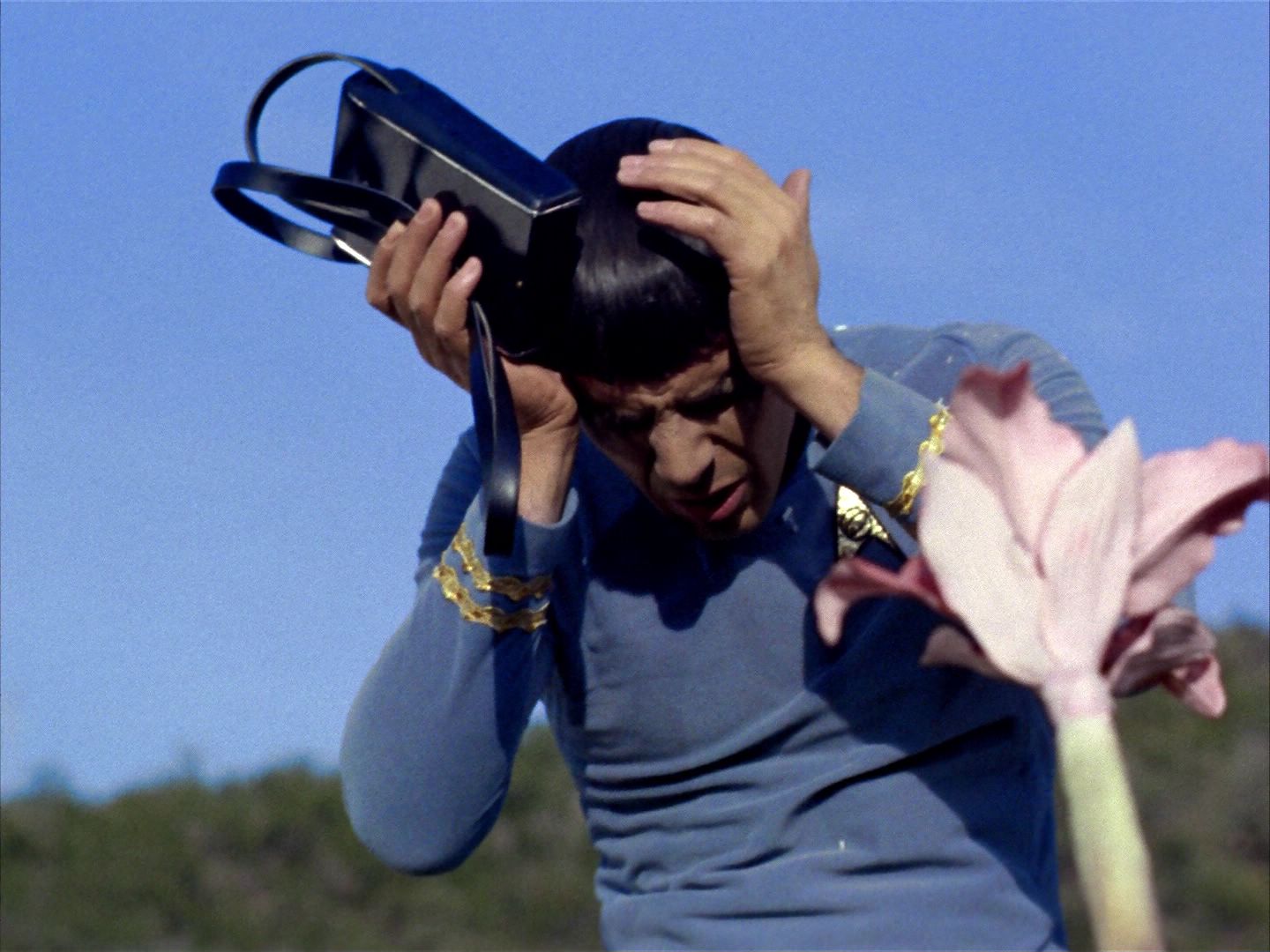 ariane179254_StarTrek_1x24_ThisSideOfParadise_1014.jpg