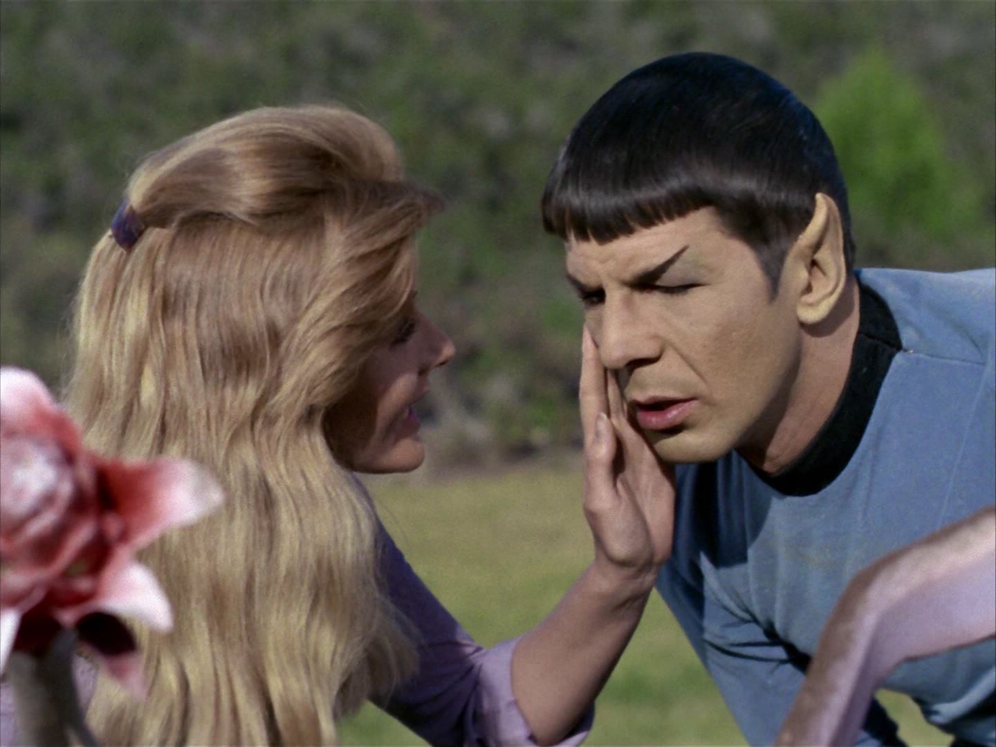 ariane179254_StarTrek_1x24_ThisSideOfParadise_1076.jpg