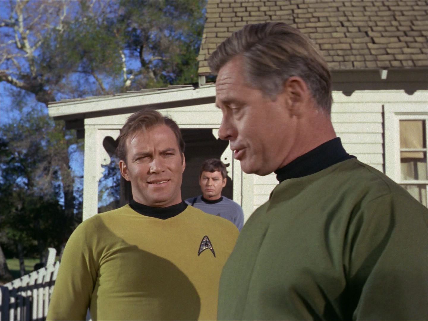 ariane179254_StarTrek_1x24_ThisSideOfParadise_1134.jpg