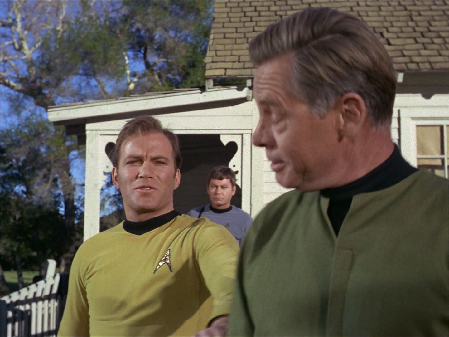 ariane179254_StarTrek_1x24_ThisSideOfParadise_1135.jpg