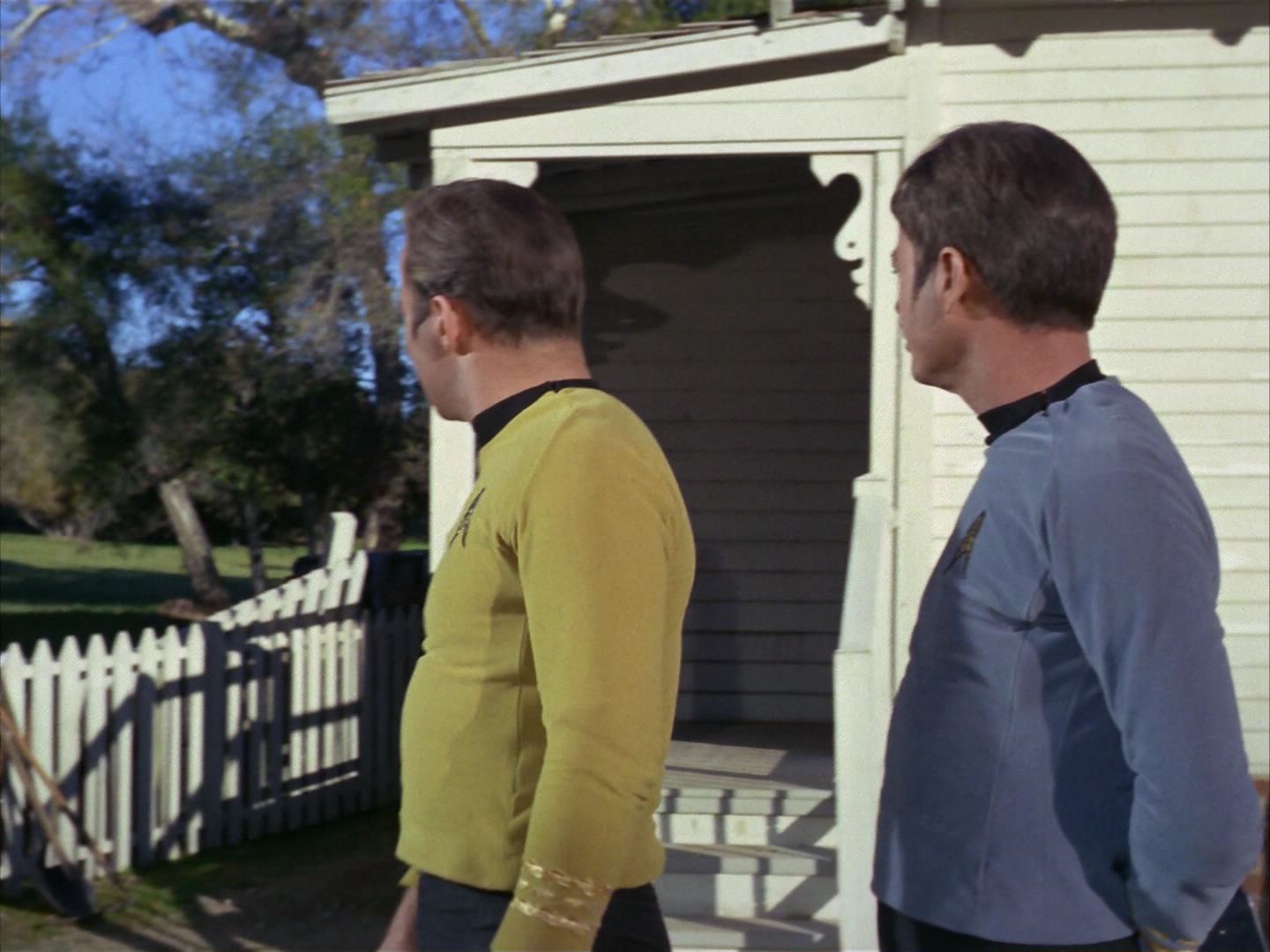 ariane179254_StarTrek_1x24_ThisSideOfParadise_1156.jpg